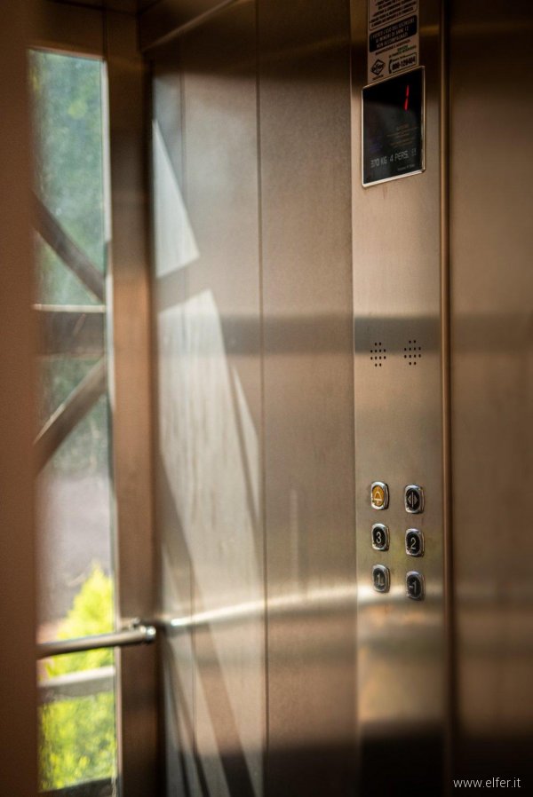 pulsantiera di cabina ascensori