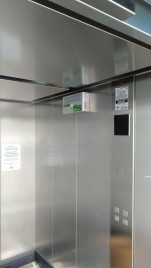 Sanificatore in cabina ascensore