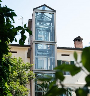 Due ascensori in residenza privata